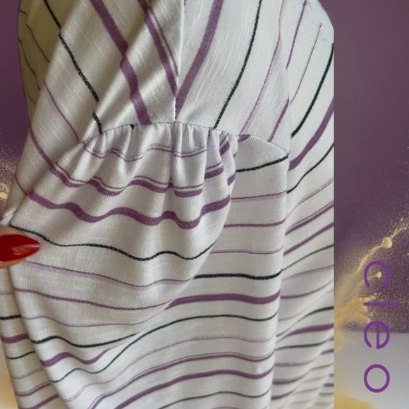 Cleo Women's Lavender and White Striped Tee - Picture 4 of 6